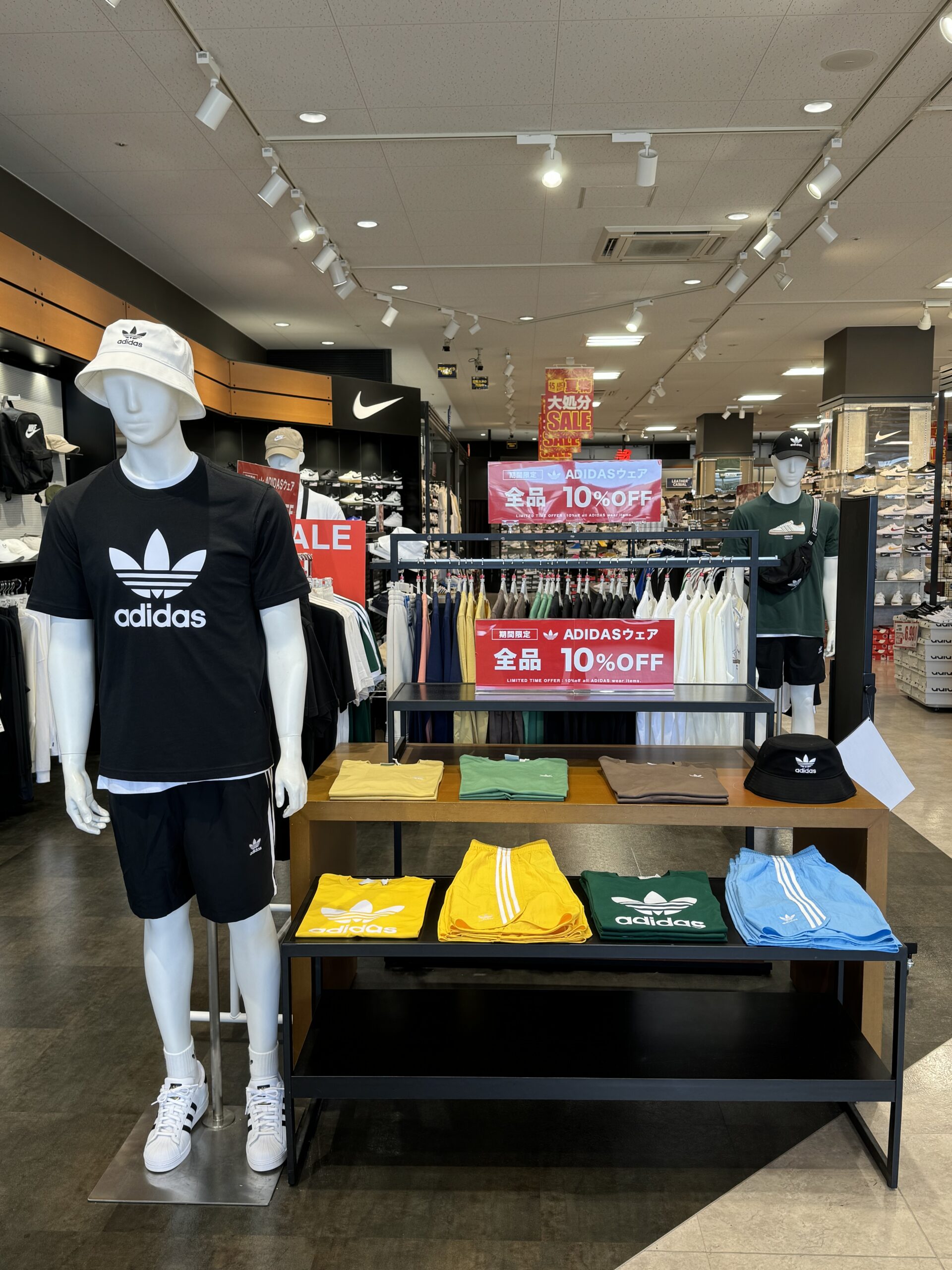 【ABCマート】ADIDASウェア10%OFF