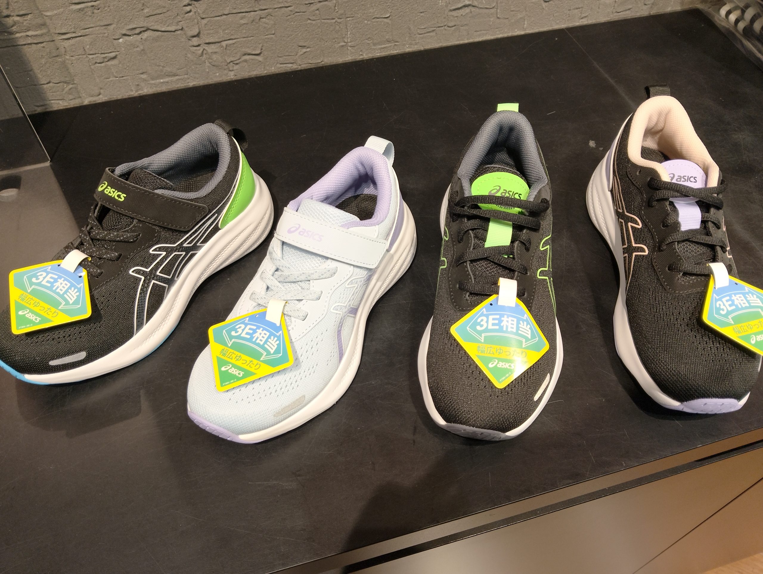 【ABCマート】大人気ASICSキッズランニング