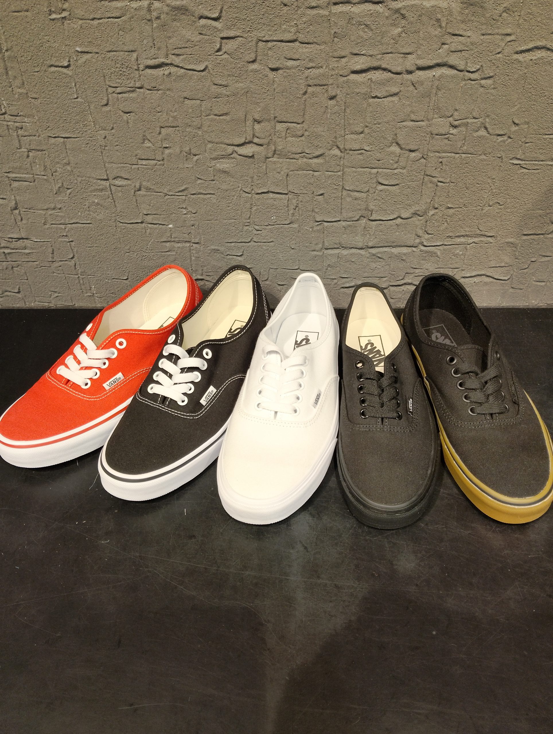 【ABCマート】VANS AUTHENTIC FAIR